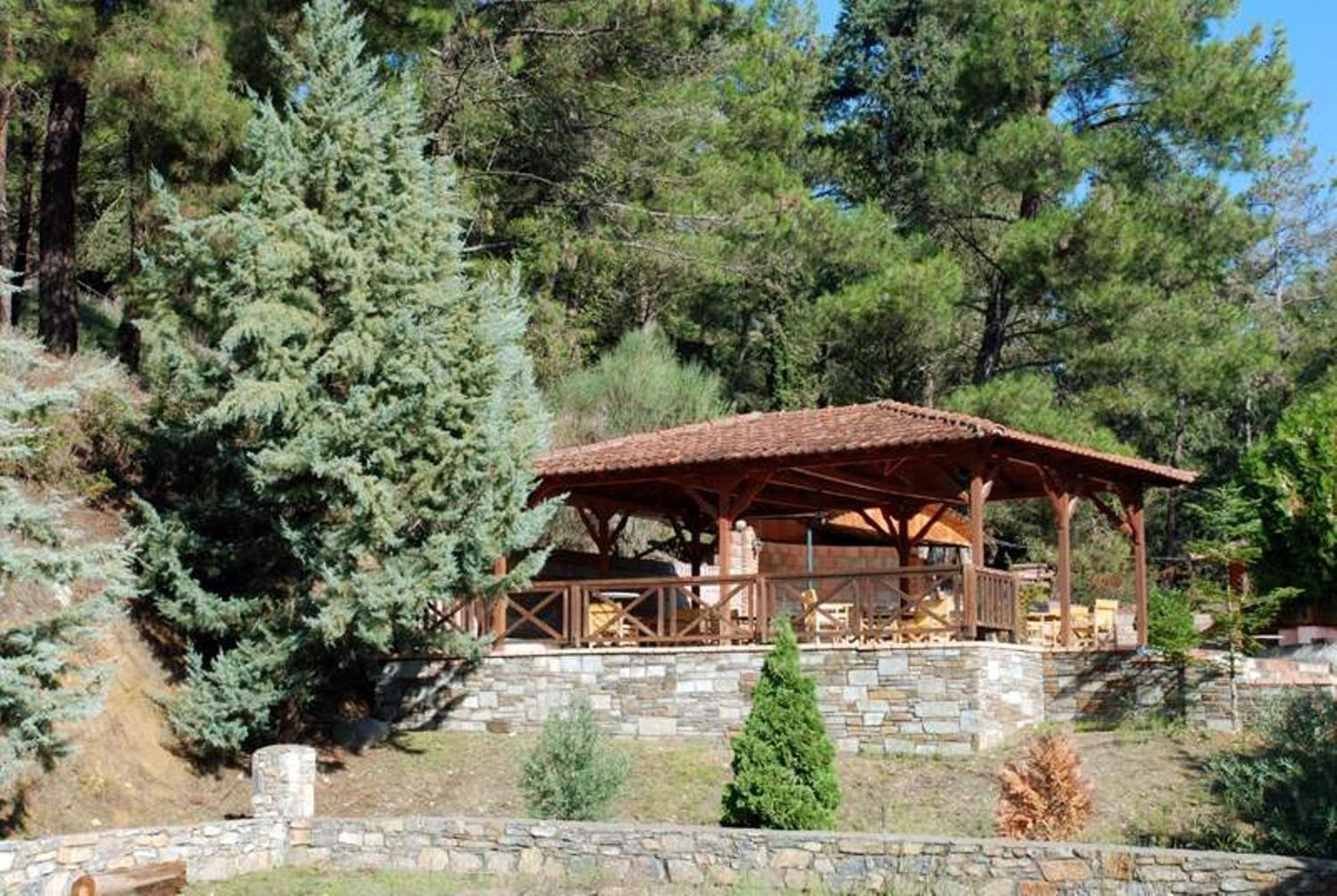River Side Rooms Elassona Exterior photo