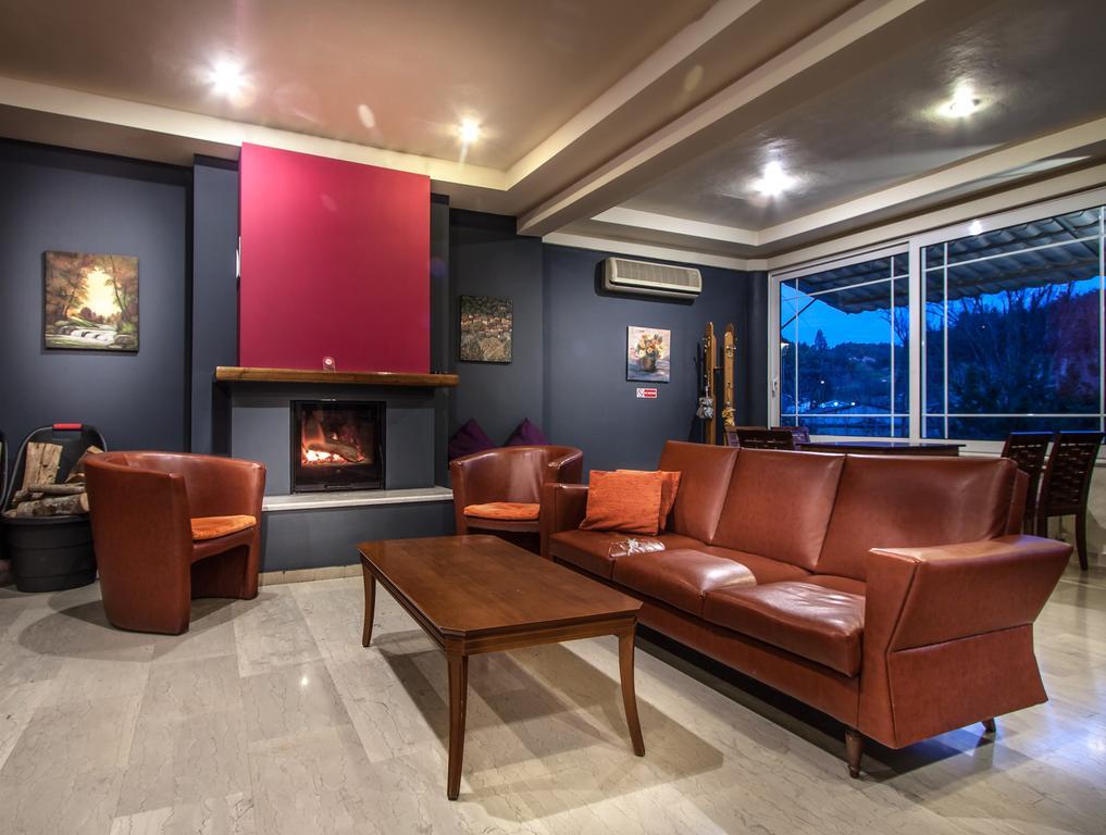 River Side Rooms Elassona Exterior photo