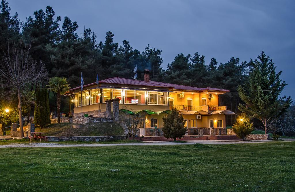 River Side Rooms Elassona Exterior photo